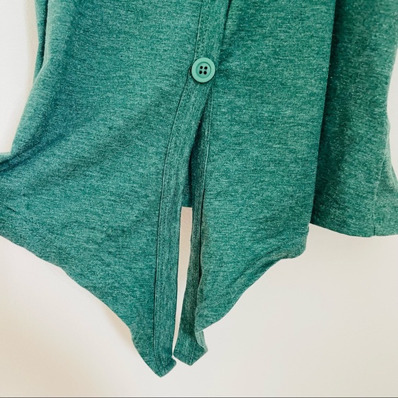 Green Tie Front Button Down Tank Top - Picture 8 of 13